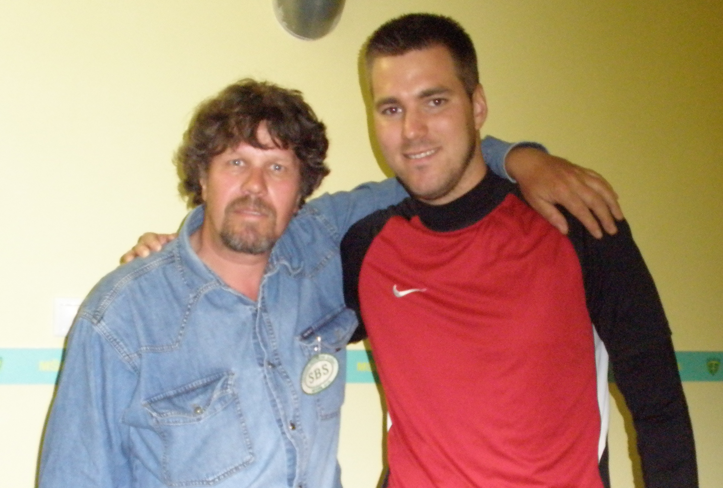 Ja a brankár Dubravka z Mšk žilina-       8.5.2010-mšk žilina